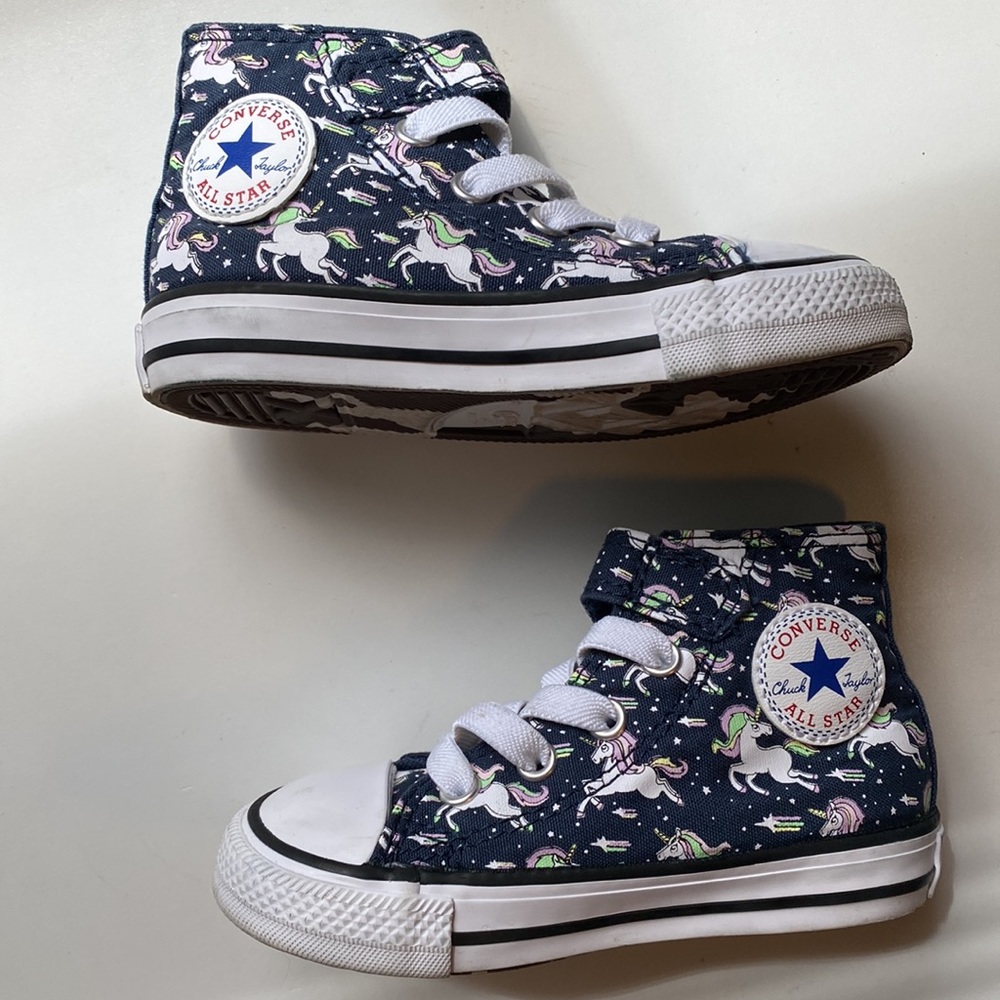 Toddler Unicorn Converse | Size 6 - Picture 3 of 6